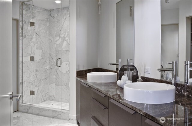 737 Olive Way, Unit 2905 Seattle, WA 98101 - Photo 29 of 33