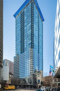 $999,000 | 737 Olive Way, Unit 2905, Seattle, WA 98101