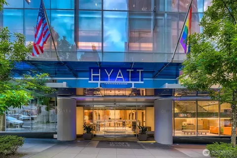 $999,000 | 737 Olive Way, Unit 2905, Seattle, WA 98101