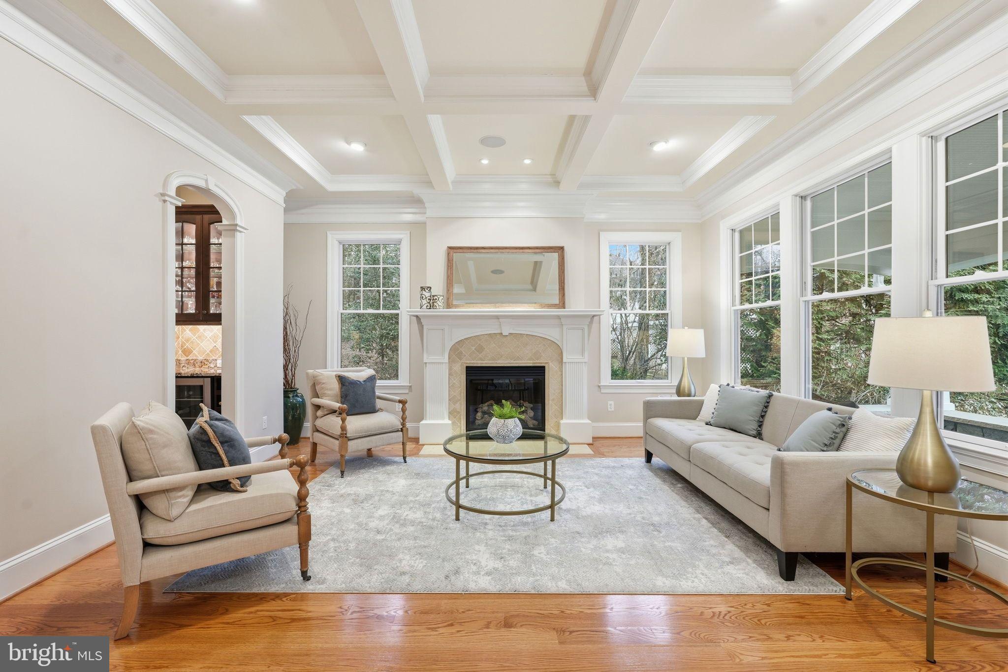 1889 Virginia Avenue McLean, VA 22101 - Photo 4 of 42