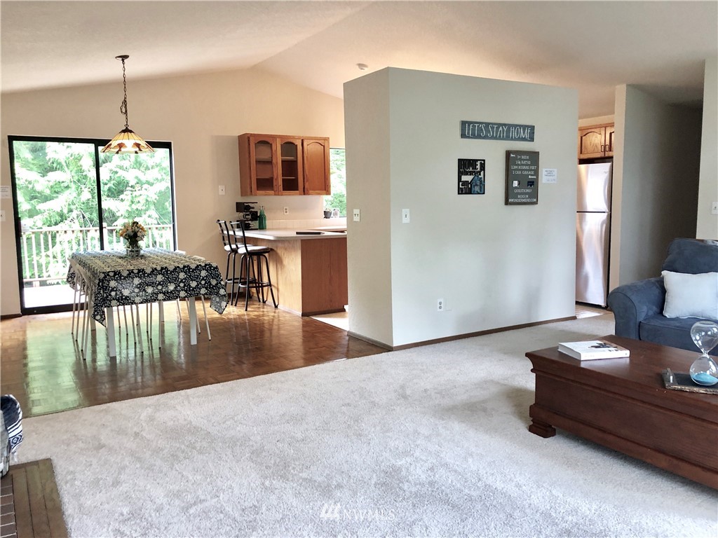 2519 191st Street Southeast Bothell, WA 98012 - Photo 4 of 25