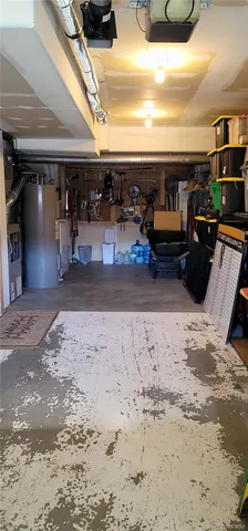 a view of a parking area