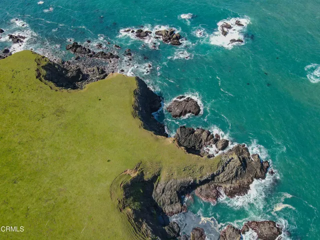 $6,995,000 | 3400 Highway 1, Albion, CA 95410