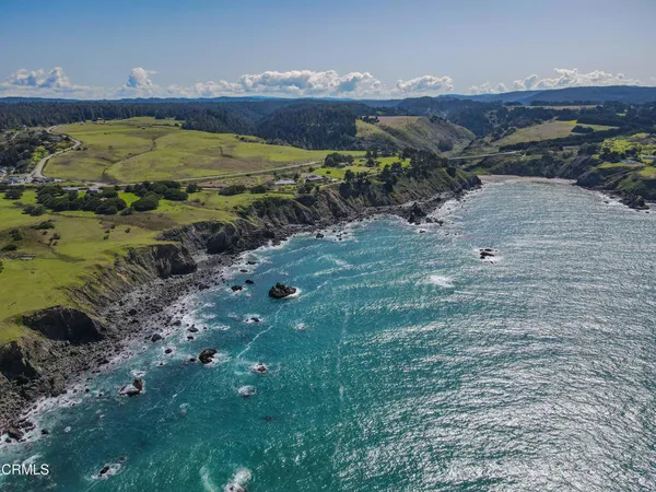 $6,995,000 | 3400 Highway 1, Albion, CA 95410