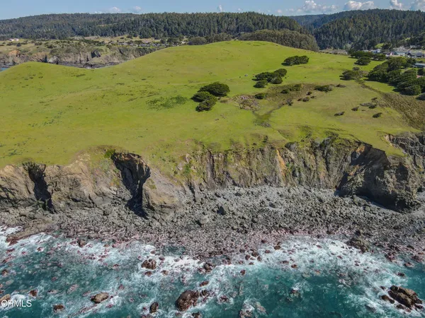 $6,995,000 | 3400 Highway 1, Albion, CA 95410