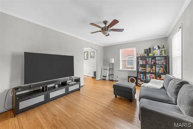 $290,000 | 7044 Holly Hills Avenue, St. Louis, MO 63123