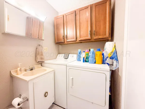 $225,000 | 207 Ave E Northeast, Childress, TX 79201