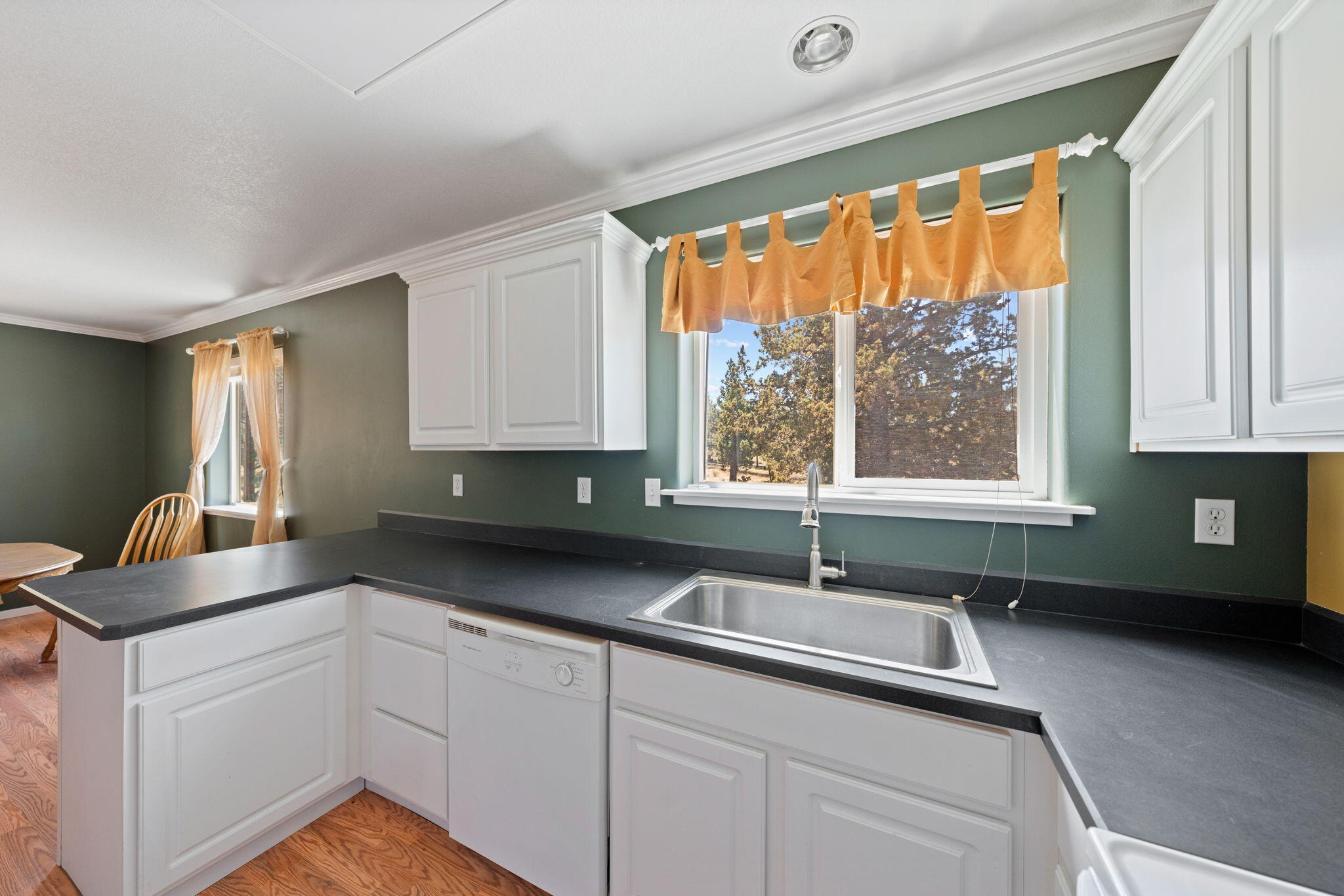 70325 Club Road Sisters, OR 97759 - Photo 48 of 66 100-web-or-mls-Riley Visuals-100