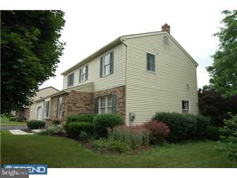 908 Tuckerton Road Reading, PA 19605 - Photo 2 of 11 Gallery Image 2