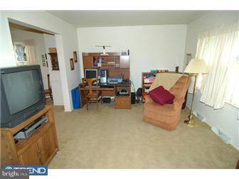 908 Tuckerton Road Reading, PA 19605 - Photo 6 of 11 Gallery Image 6
