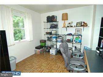 908 Tuckerton Road Reading, PA 19605 - Photo 9 of 11 Gallery Image 9