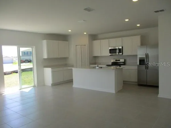 $2,300 | 3382 Alexander Dr Lake, Lake Wales, FL 33853