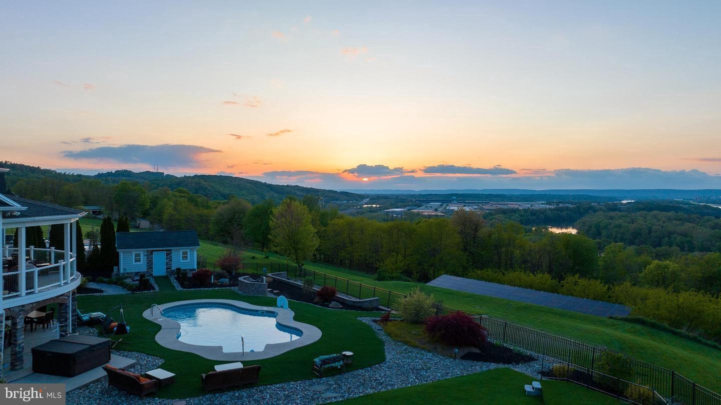 297 Thorley Road New Cumberland, PA 17070 - Photo 4 of 99