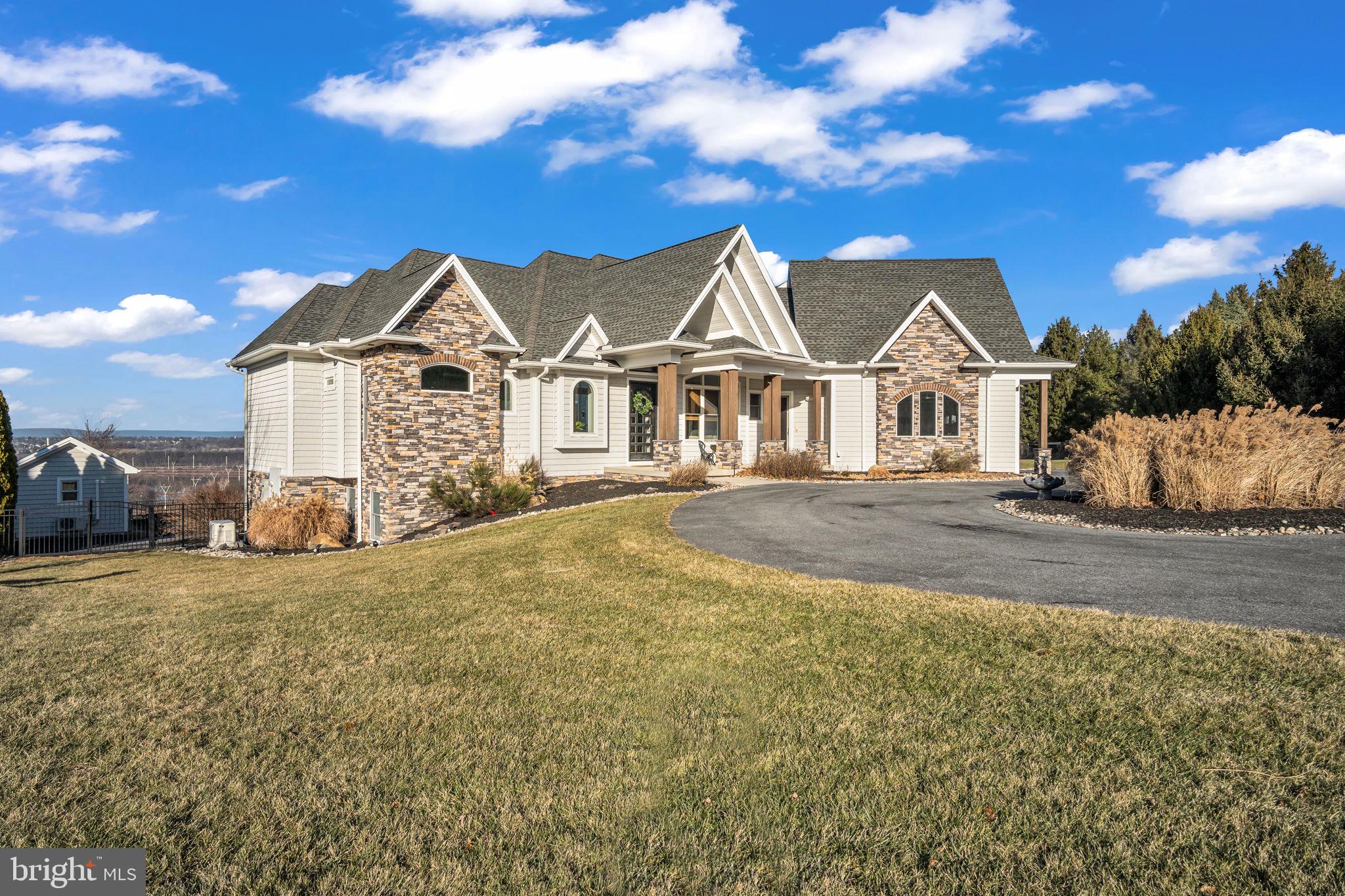 297 Thorley Road New Cumberland, PA 17070 - Photo 87 of 99 front view of a house with a big yard