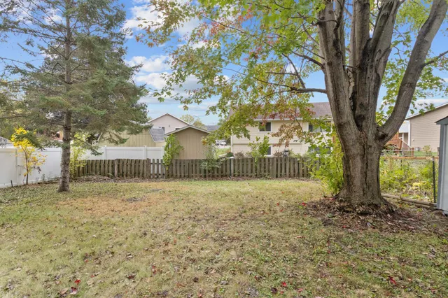 $399,900 | 1866 Bear Path Trail, Eagan, MN 55122