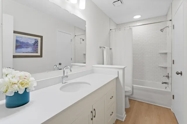 $399,900 | 1866 Bear Path Trail, Eagan, MN 55122