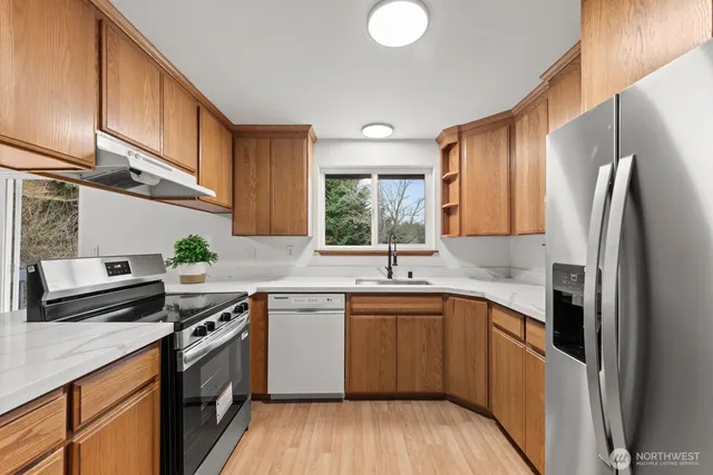 $650,000 | 3716 110th Avenue East, Edgewood, WA 98372