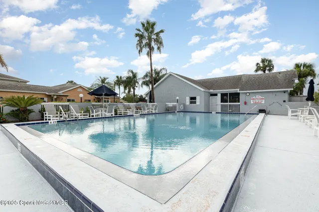 $1,300 | 1420 Malibu Circle Northeast, Unit 101, Palm Bay, FL 32905