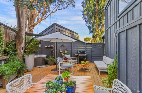 $1,897,000 | 2 Lincoln Drive, Sausalito, CA 94965