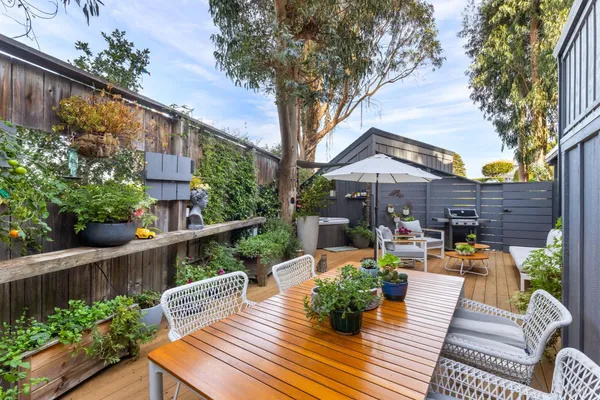 $1,897,000 | 2 Lincoln Drive, Sausalito, CA 94965