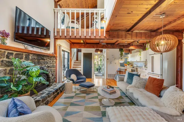 $1,897,000 | 2 Lincoln Drive, Sausalito, CA 94965