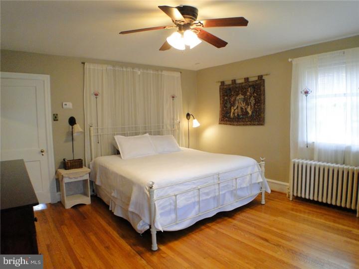 316 Summit Road Springfield, PA 19064 - Photo 14 of 25 Master Bedroom
