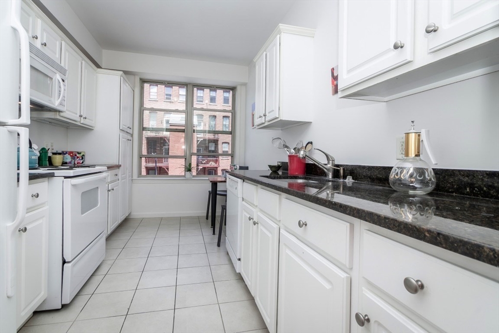 70 Washington Street, Unit 207 Haverhill, MA 01832 - Photo 24 of 40