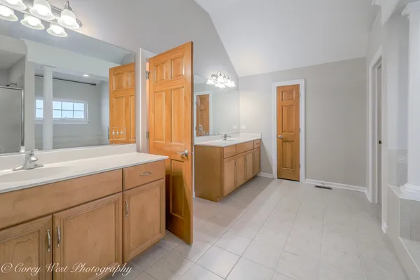 $2,900 | 1571 Melbourne Street, Elburn, IL 60119