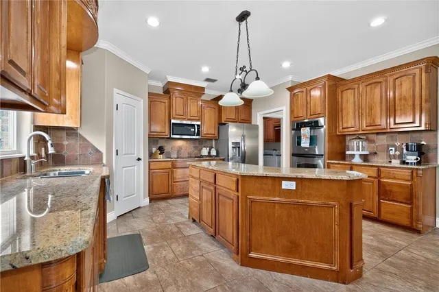 $575,000 | 15002 Santa Gertrudis Drive, Corpus Christi, TX 78410