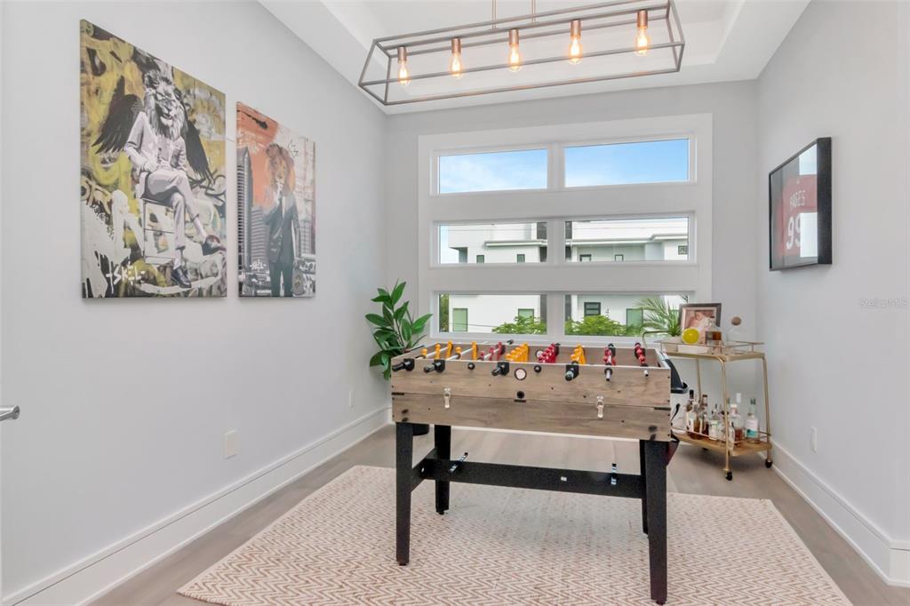 4936 West San Rafael Street Tampa, FL 33629 - Photo 29 of 42 a reading room with furniture and window