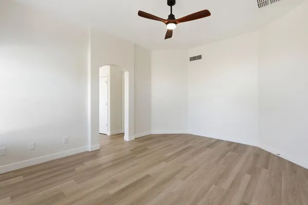 $2,500 | 2642 East Hartford Avenue, Phoenix, AZ 85032