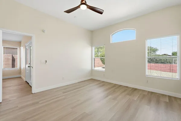 $2,500 | 2642 East Hartford Avenue, Phoenix, AZ 85032