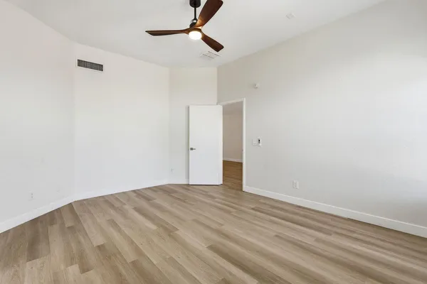 $2,500 | 2642 East Hartford Avenue, Phoenix, AZ 85032