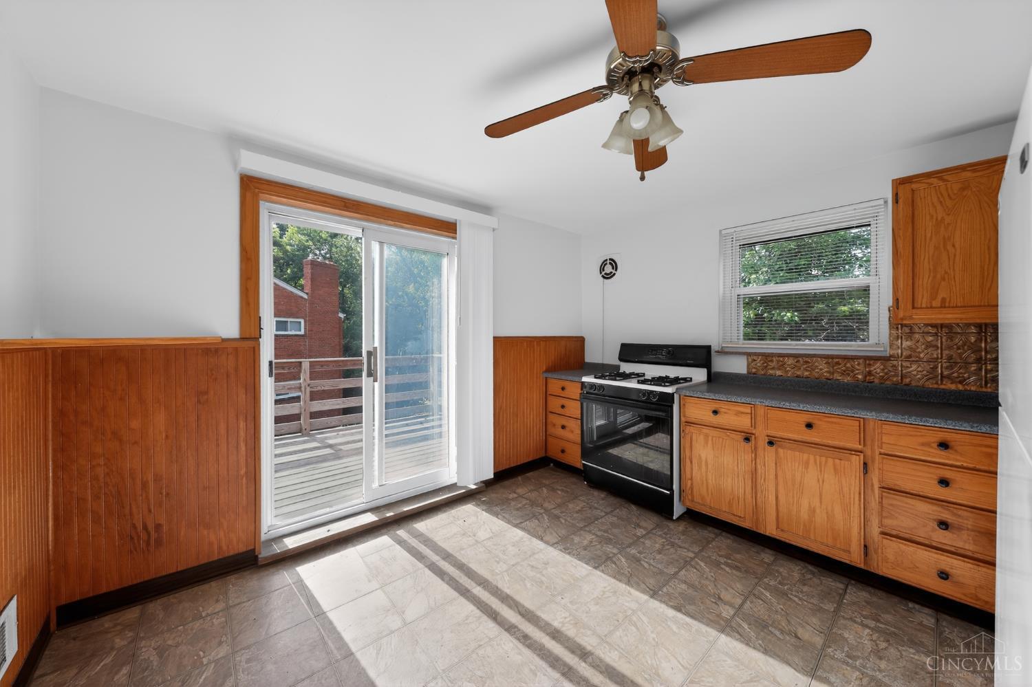 2505 Rack Court Cincinnati, OH 45239 - Photo 18 of 31