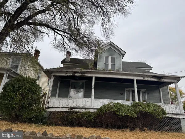 $150,000 | 110 North Main Street, Edinburg, VA 22824