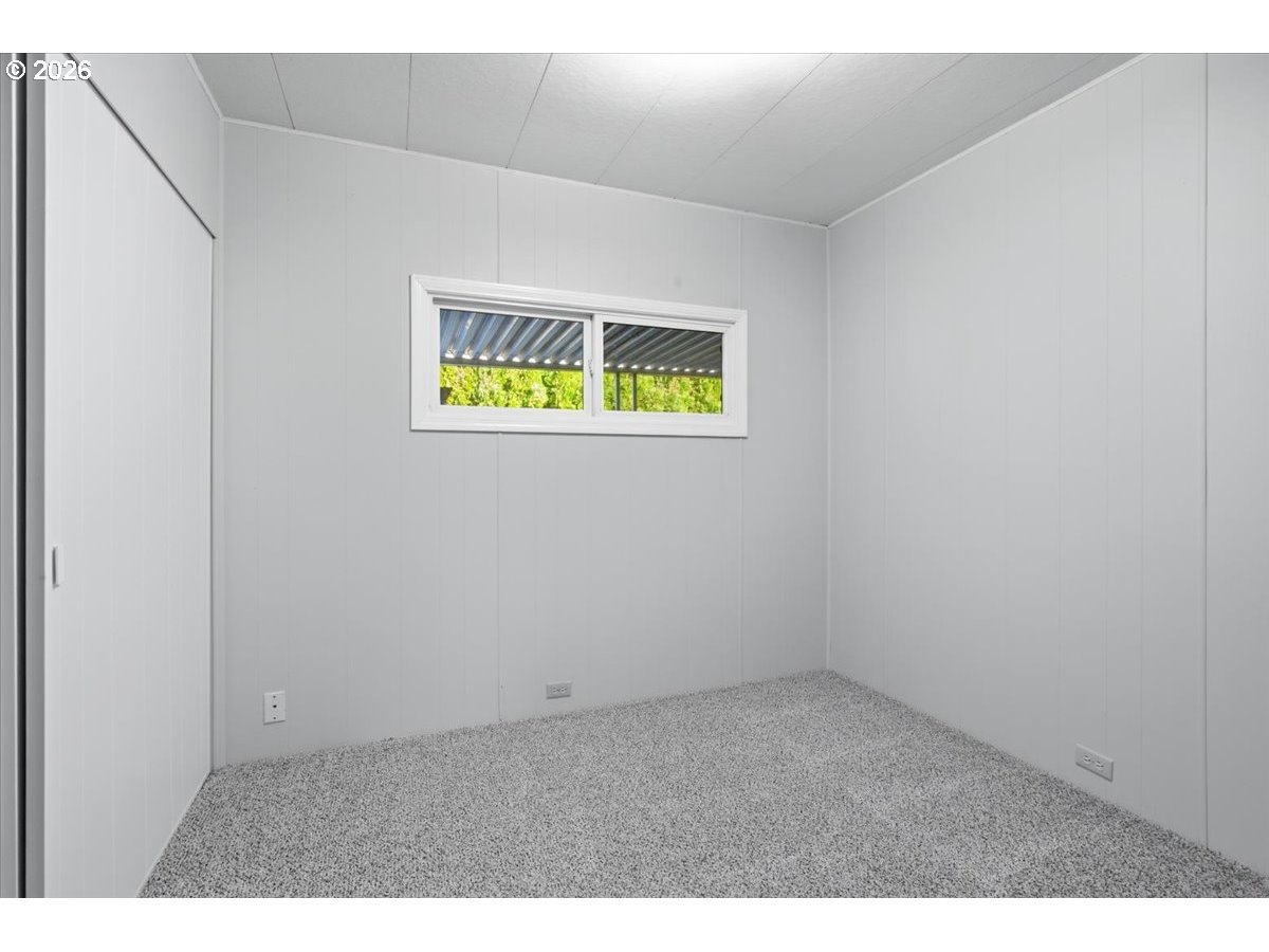 5422 Portland Road Northeast, Unit 33 Salem, OR 97305 - Photo 19 of 28 a view of an empty room
