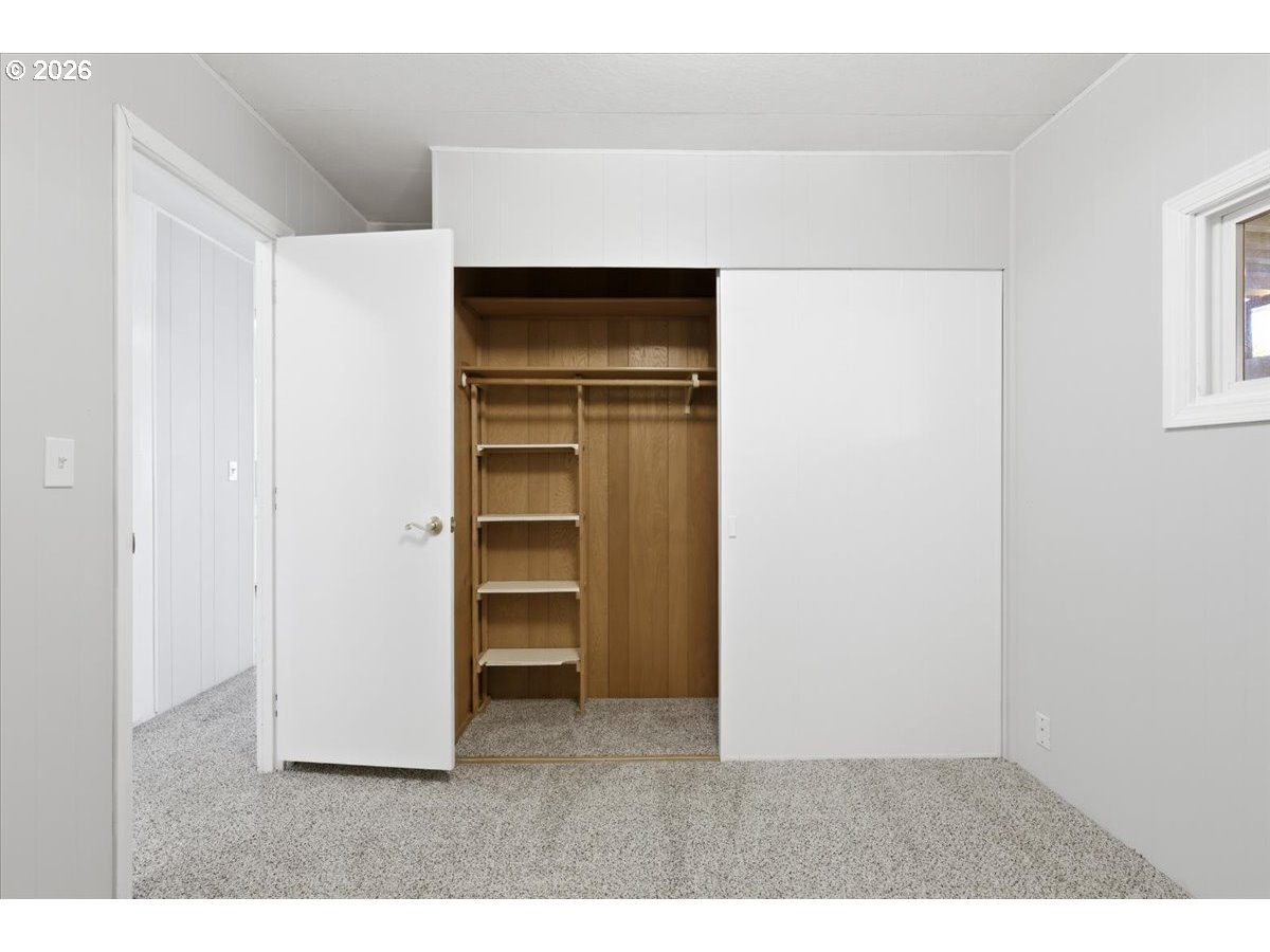 5422 Portland Road Northeast, Unit 33 Salem, OR 97305 - Photo 20 of 28 a room with closet and closet