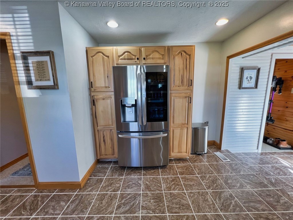 5025 Elk River Road South Elkview, WV 25071 - Photo 16 of 43 Gallery Image 16