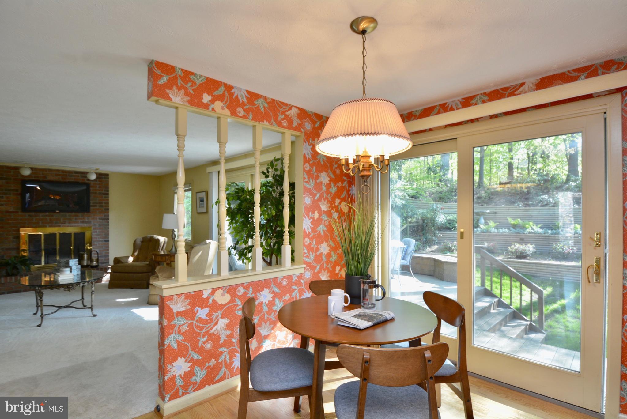 7728 Middle Valley Drive Springfield, VA 22153 - Photo 11 of 48 Kitchen eating area