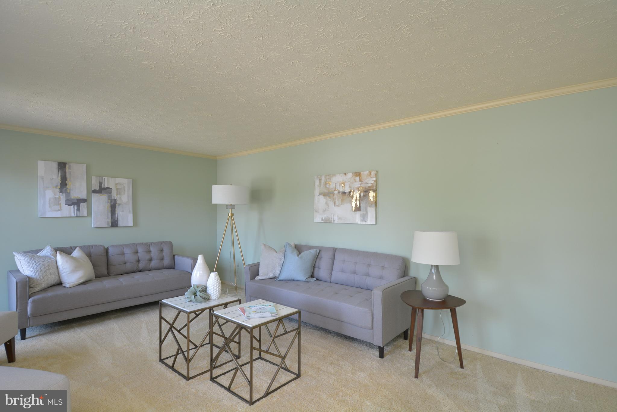 7728 Middle Valley Drive Springfield, VA 22153 - Photo 14 of 48 Living Room