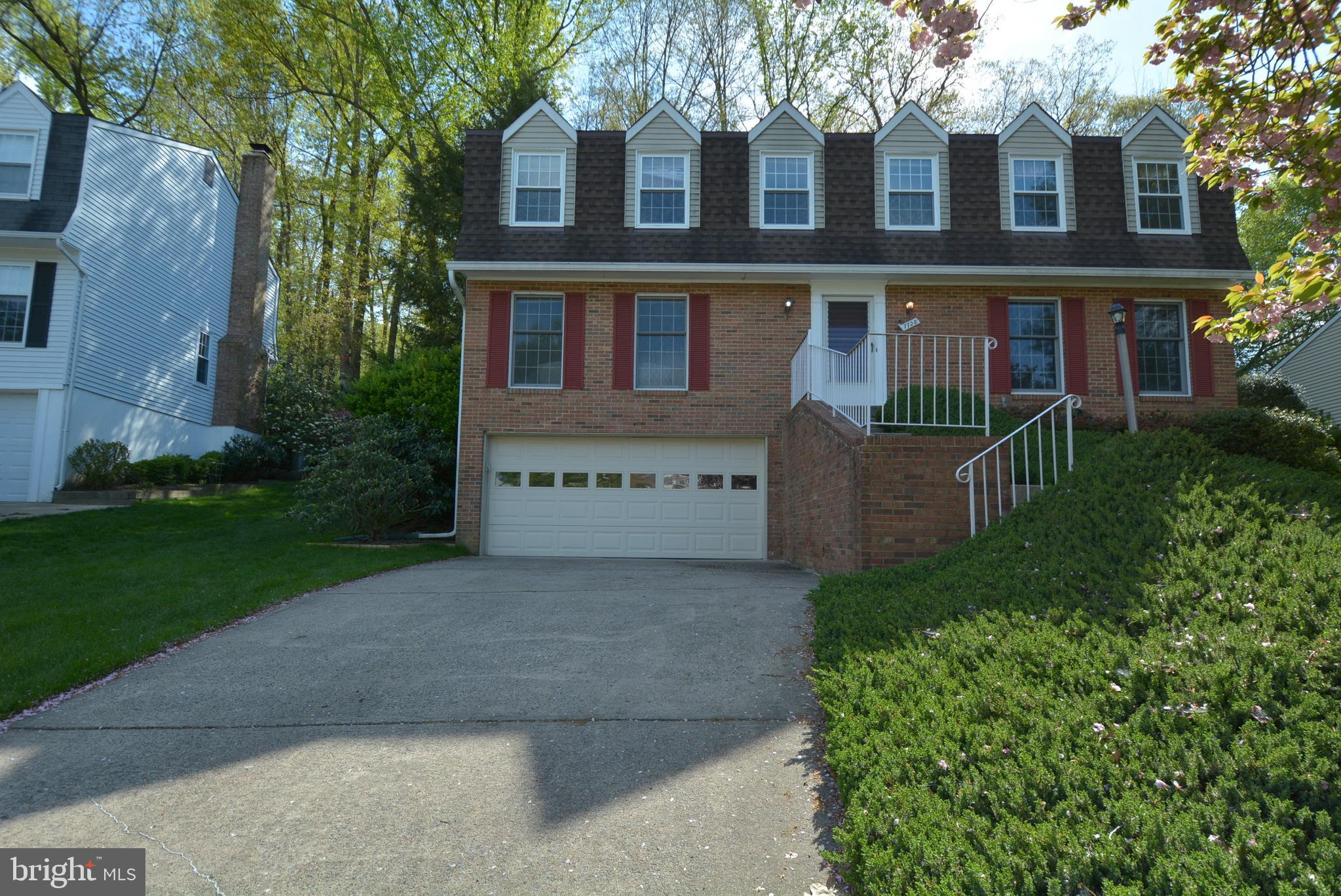 7728 Middle Valley Drive Springfield, VA 22153 - Photo 3 of 48 Front of home