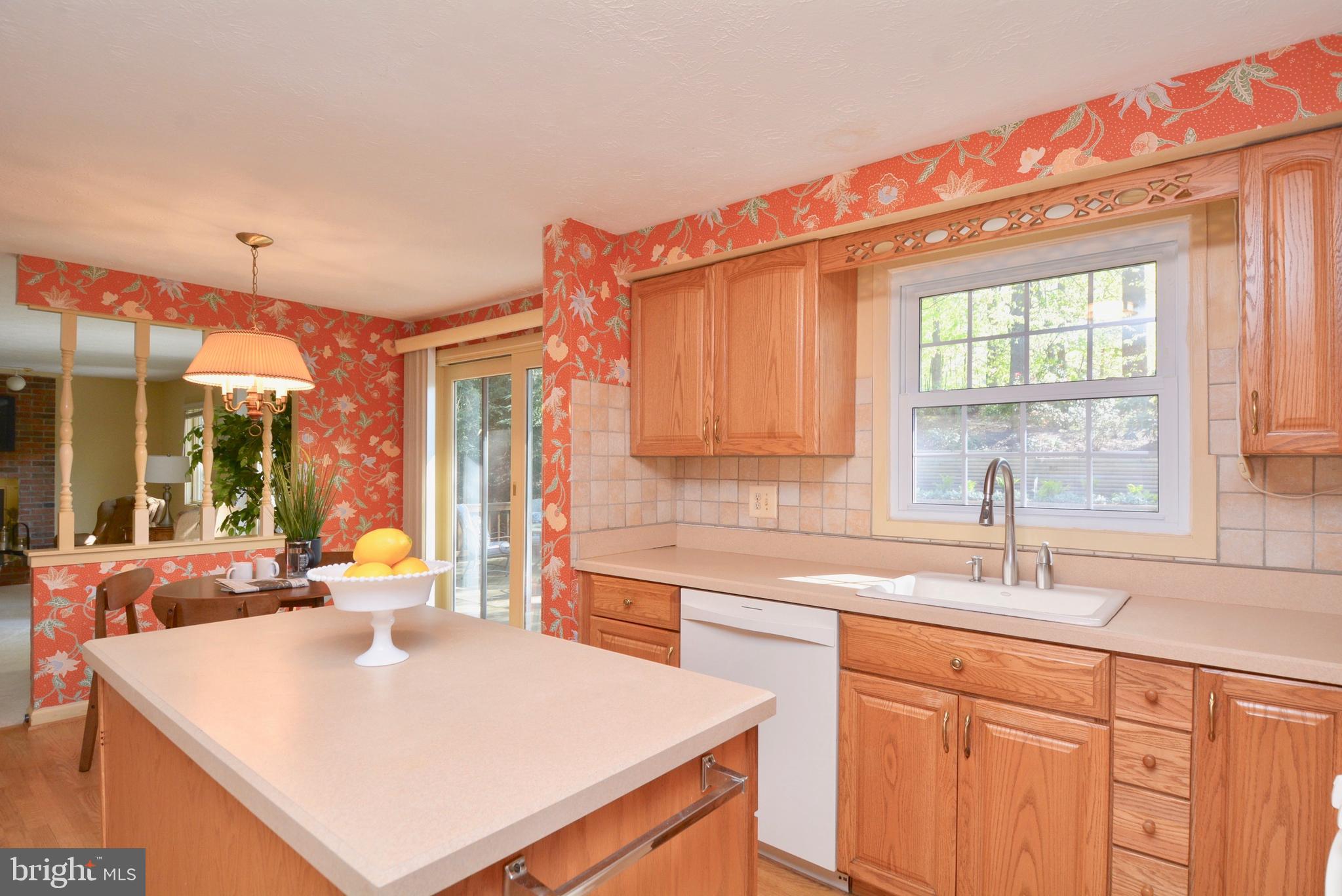 7728 Middle Valley Drive Springfield, VA 22153 - Photo 8 of 48 Kitchen