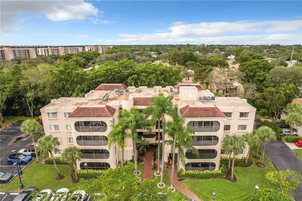 $2,550 | 6342 Longboat Lane West, Unit 404, Boca Raton, FL 33433