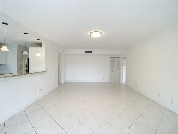 $2,550 | 6342 Longboat Lane West, Unit 404, Boca Raton, FL 33433