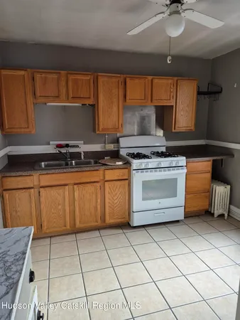 $1,850 | 128 Market Street, Unit 5, Saugerties, NY 12477