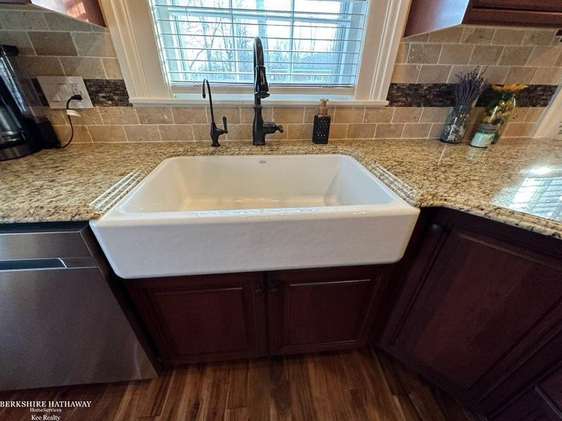 381 Chandler Street Romeo, MI 48065 - Photo 15 of 57