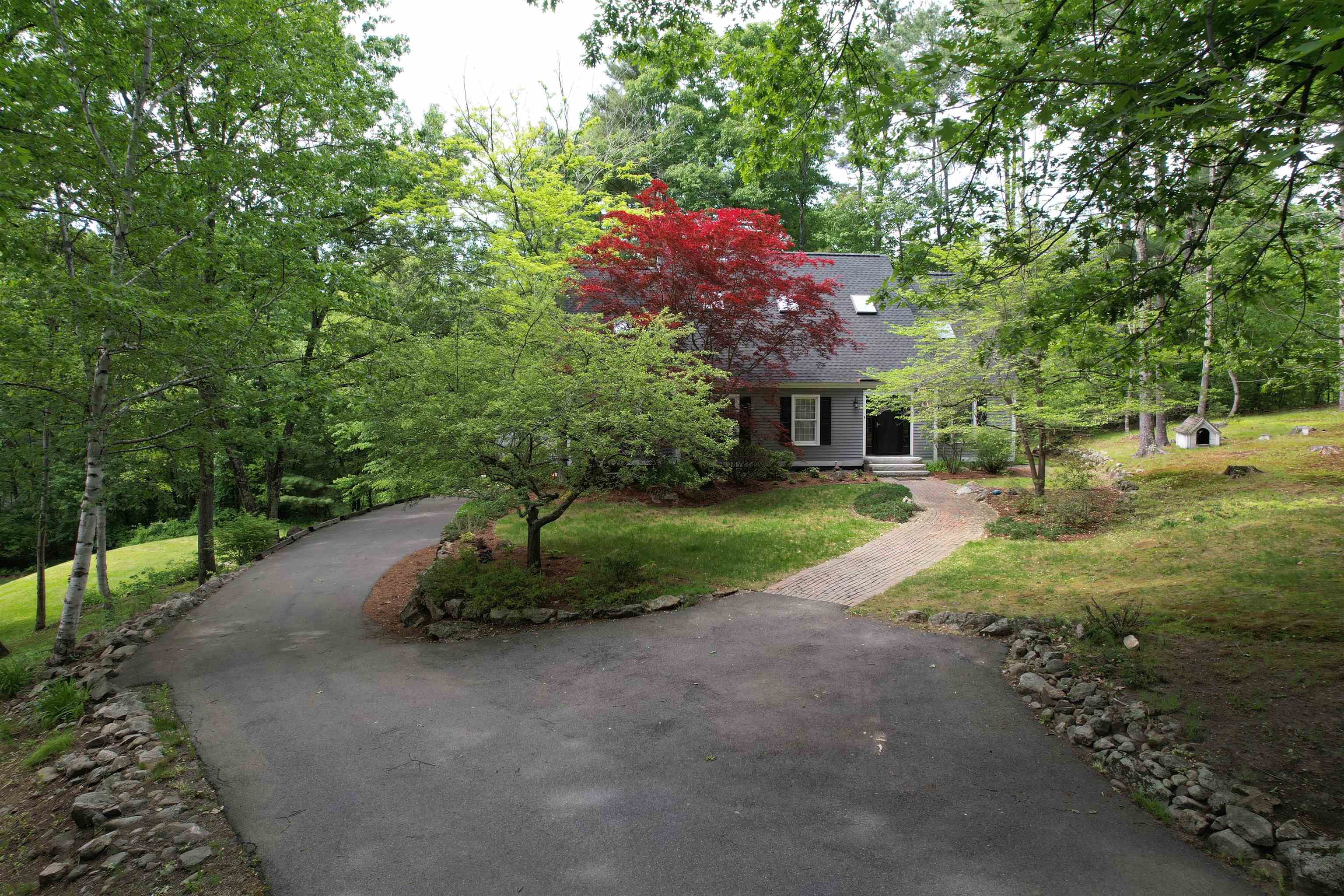 85 Stowell Road Bedford, NH 03110 - Photo 3 of 53
