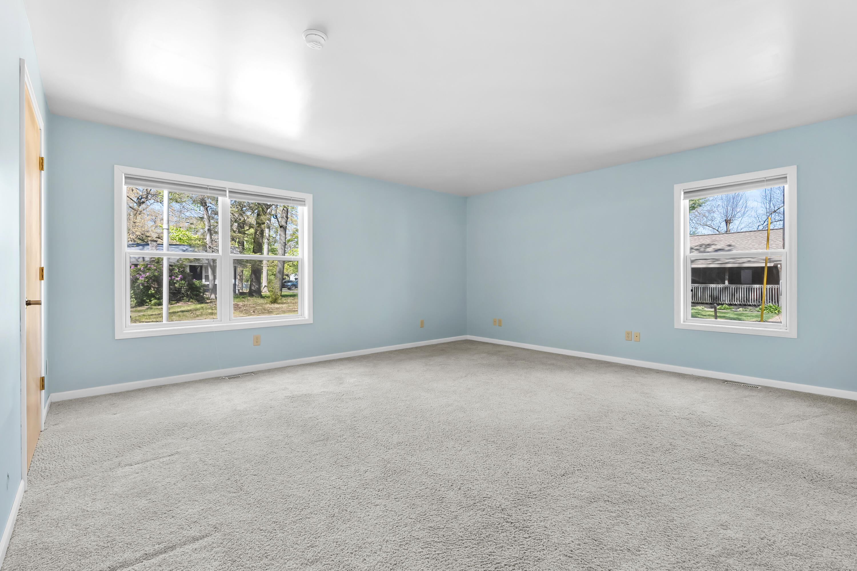 52320 Sheridan Road Paw Paw, MI 49079 - Photo 21 of 44 Primary is GINORMOUS!