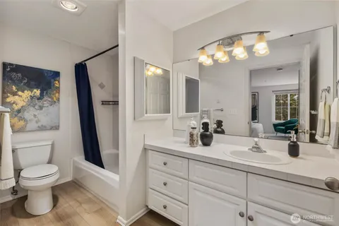 $475,000 | 7207 210th Street Southwest, Unit 202, Edmonds, WA 98026