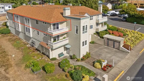 $475,000 | 7207 210th Street Southwest, Unit 202, Edmonds, WA 98026